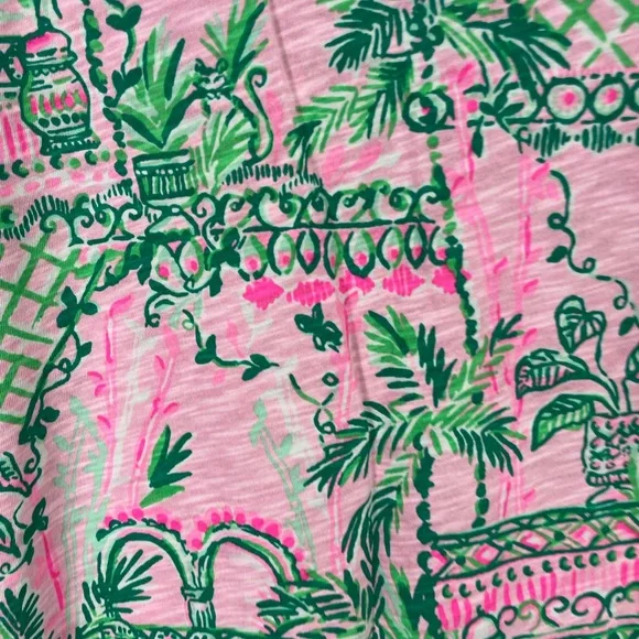 Lilly Pulitzer Wtta V Neck T Shirt Top Wonens Large Mandela Baby's Always Worth - Picture 10 of 10